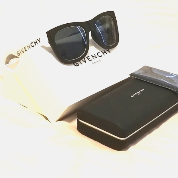 Givenchy Other - Men's/unisex Givenchy Sunglasses "NEW" W/Box